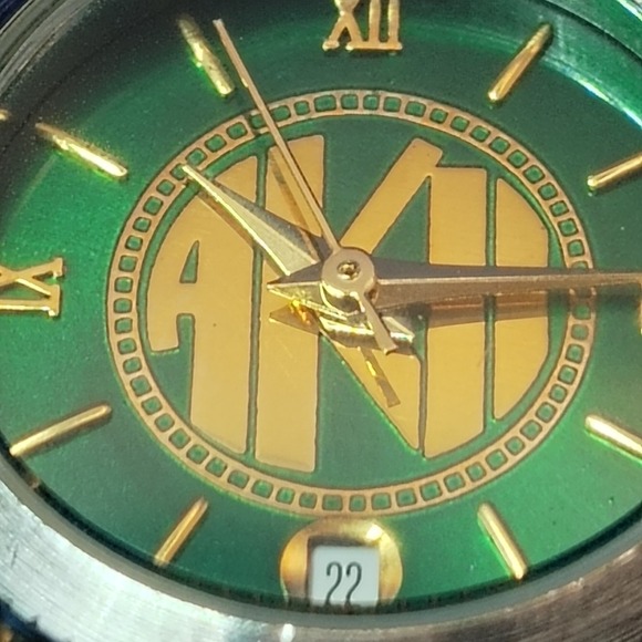Vintage 1995 AKII Emerald Green Date Swiss Movement Women\'s Quartz Watch main image 4